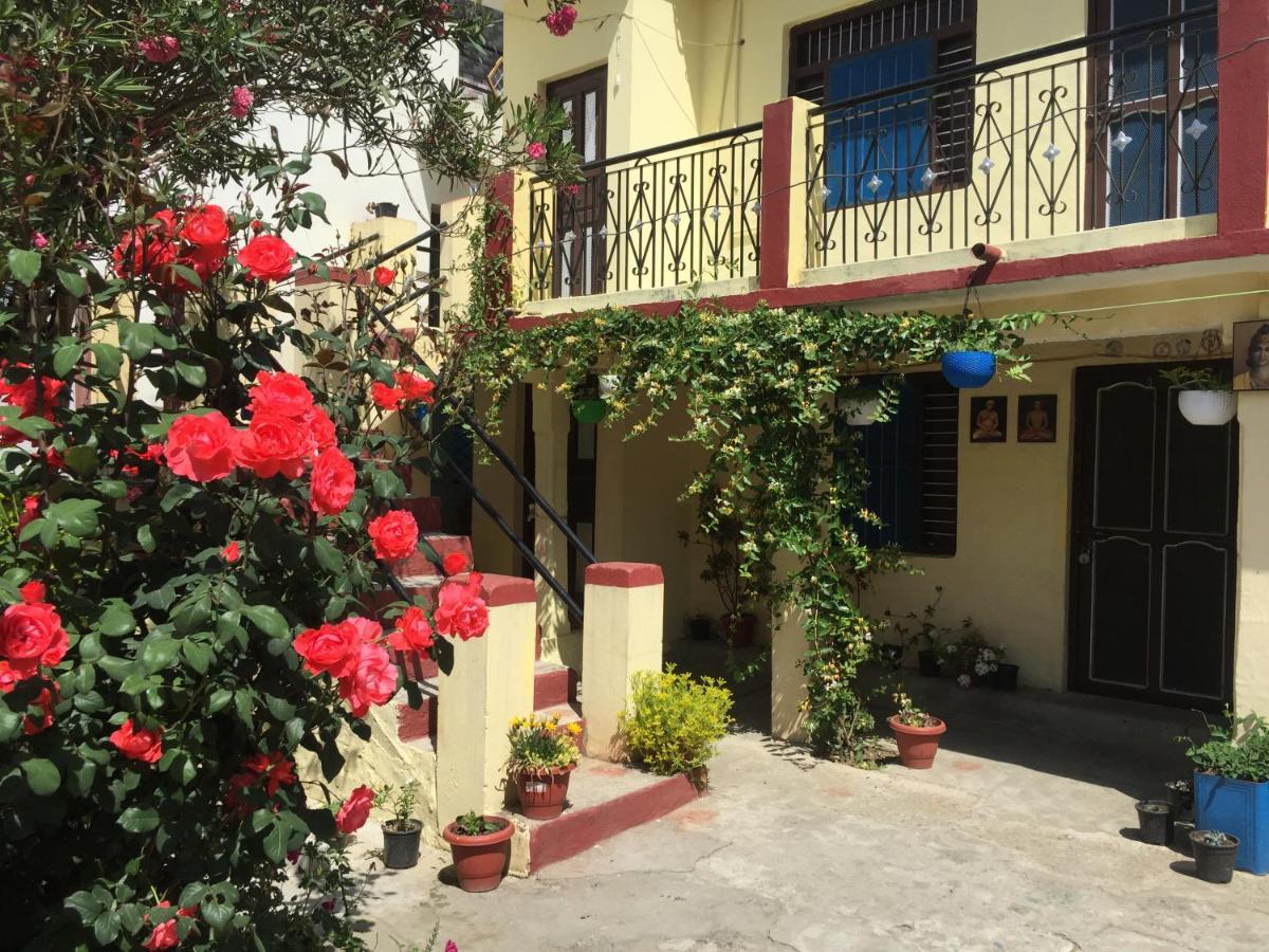 Katyuri Kings Divine Stay- Babaji'S Cave Dwarahat Esterno foto