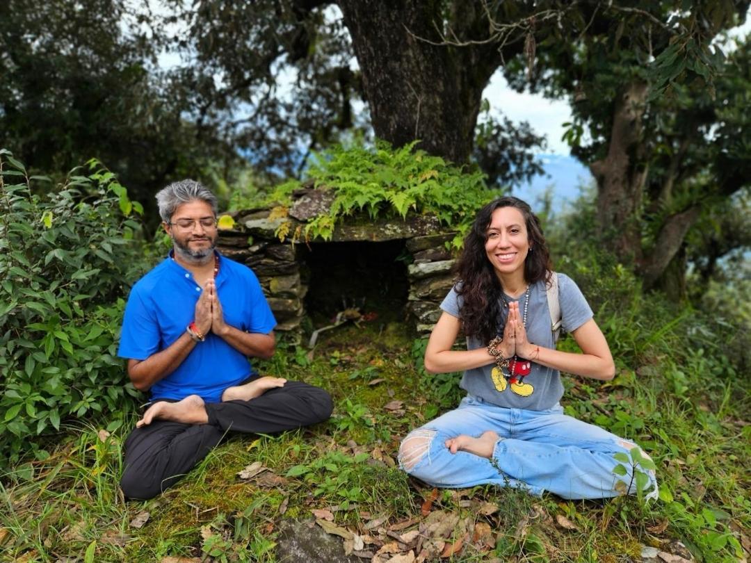 Katyuri Kings Divine Stay- Babaji'S Cave Dwarahat Esterno foto