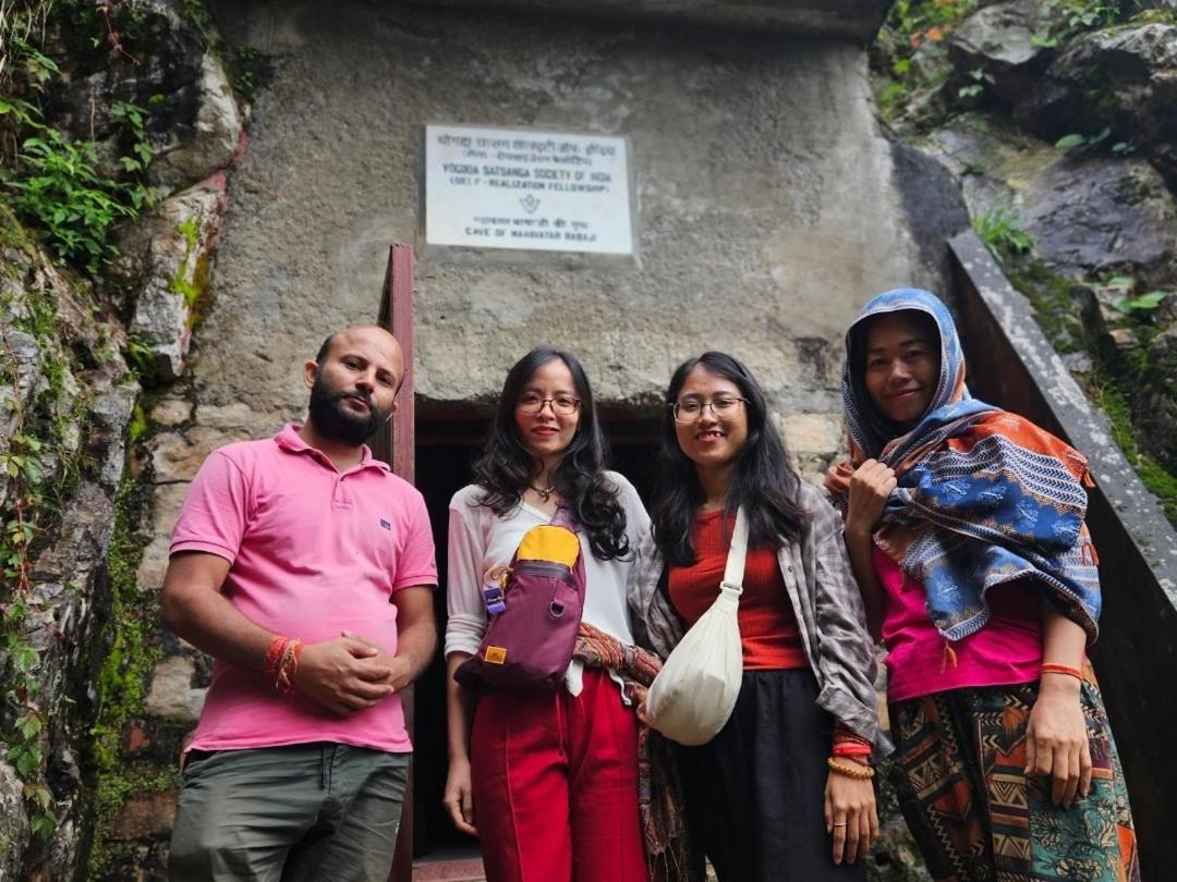 Katyuri Kings Divine Stay- Babaji'S Cave Dwarahat Esterno foto