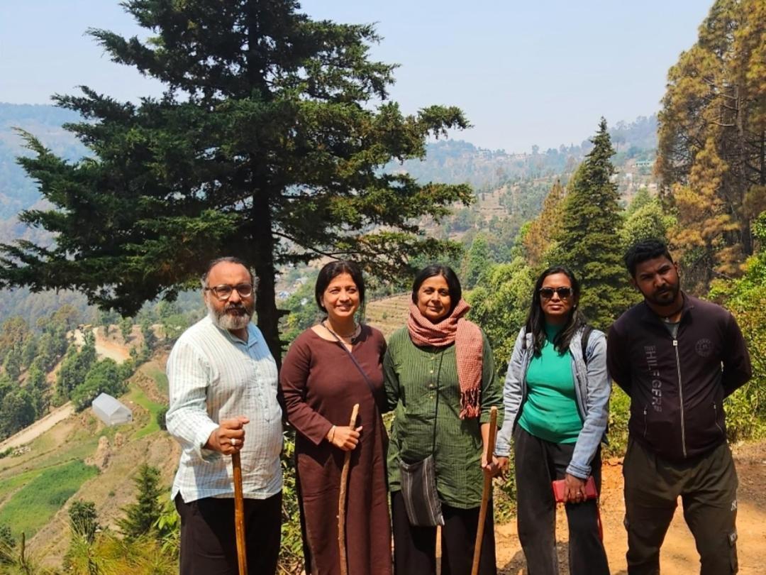 Katyuri Kings Divine Stay- Babaji'S Cave Dwarahat Esterno foto