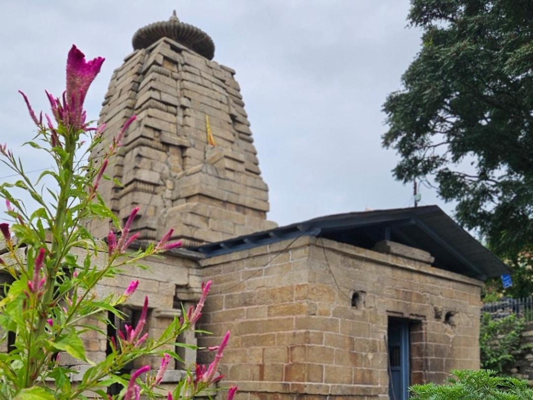 Katyuri Kings Divine Stay- Babaji'S Cave Dwarahat Esterno foto